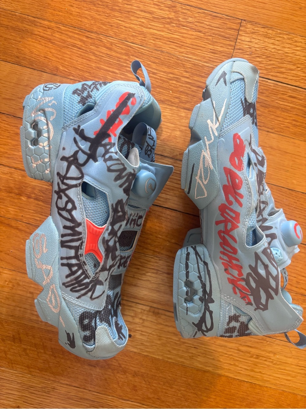 Vetements x Reebok “Graffiti” Instapump Fury-7.5M
